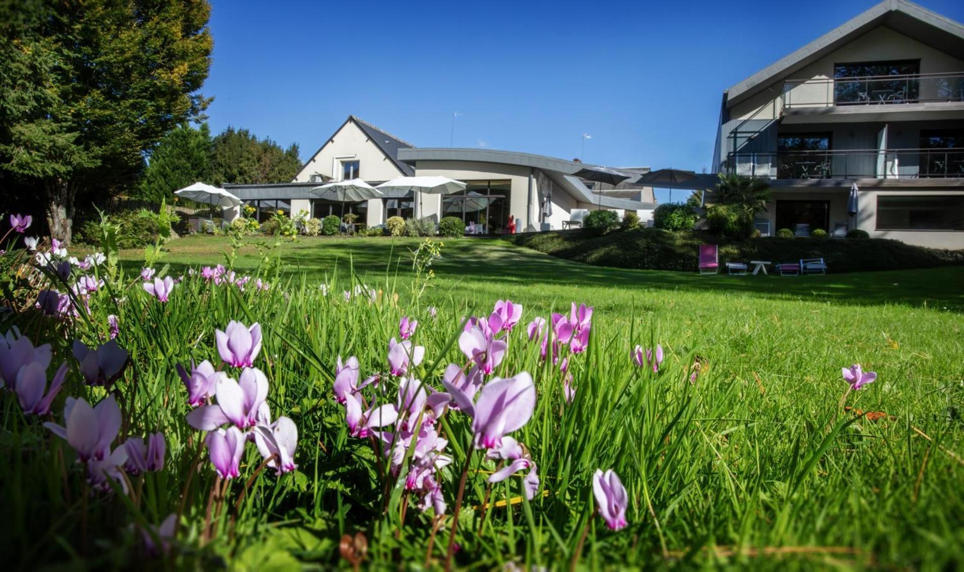 L'Aubiniere Hotel Restaurant & Spa Saint-Ouen-les-Vignes Exterior foto